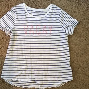 Women’s scoop neck t shirt